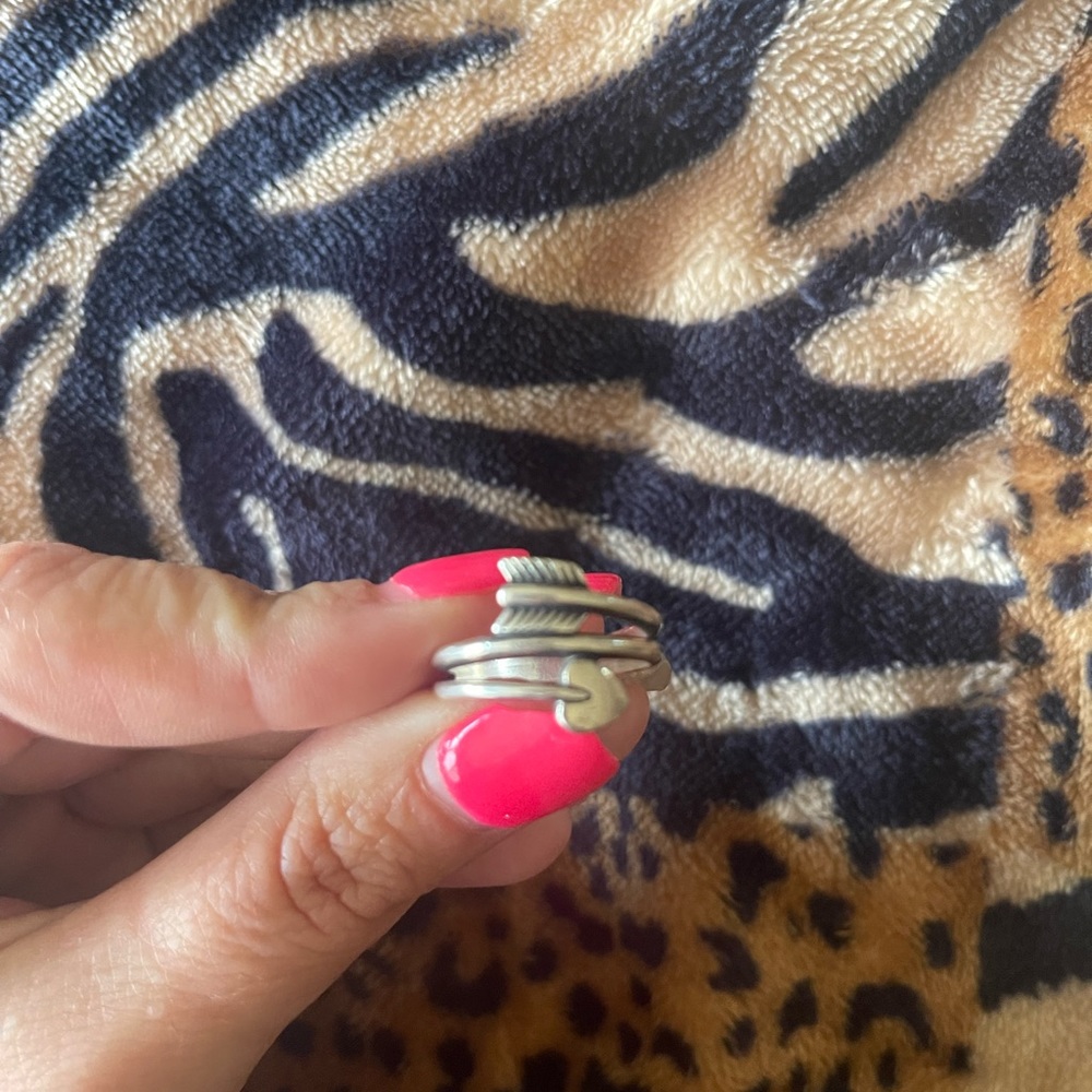 James Avery 925 heart & arrow ring